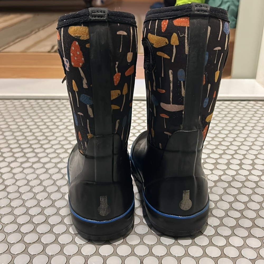 Kids snow boots